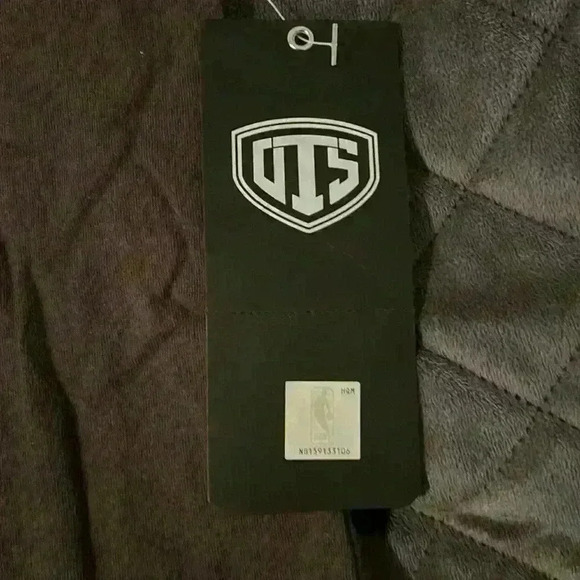 Men’s tee - Picture 4 of 6